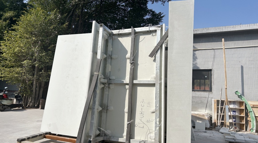 UHPC厂家：广清大型工业园厂房UHPC门头幕墙造型工程