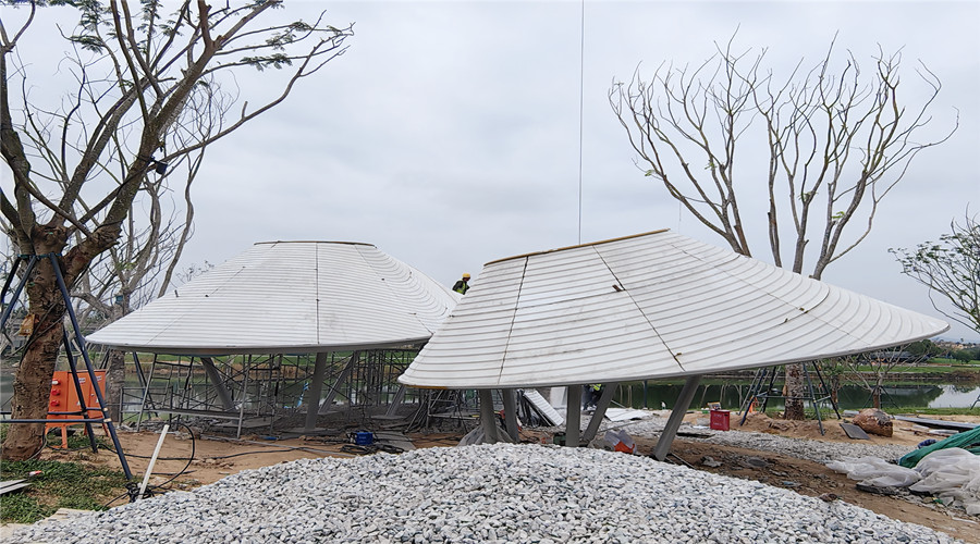 三亚海棠湾UHPC预制构件遮阳立面挂板项目