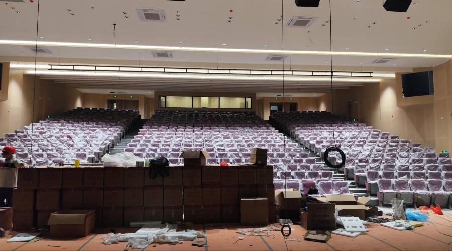 广州黄埔会元中学GRG报告厅造型