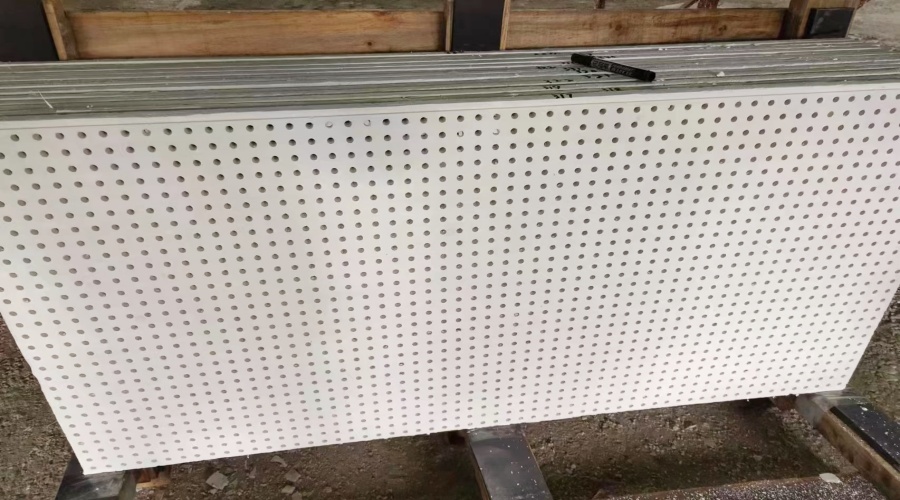 GRG穿孔板构件