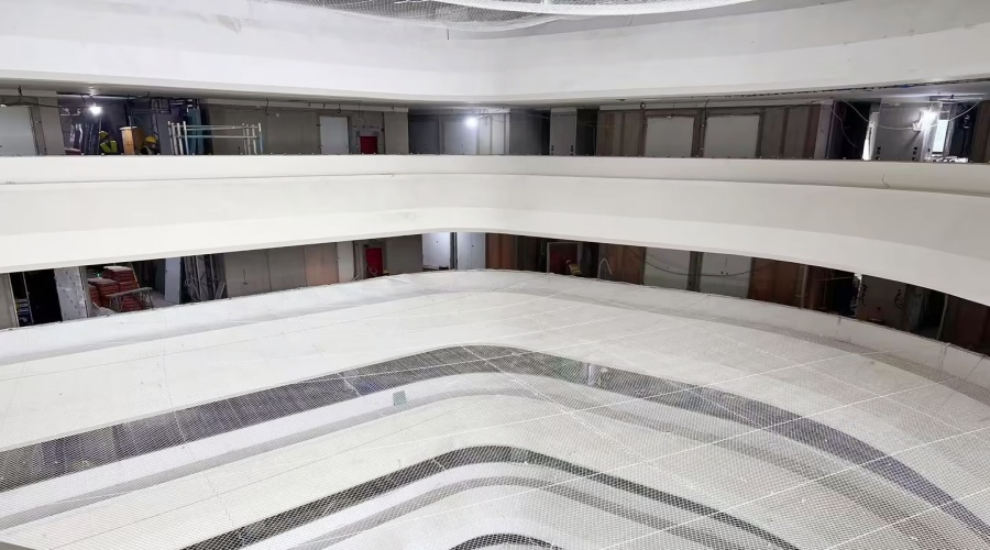 深圳国际交流中心GRG拦河造型工程