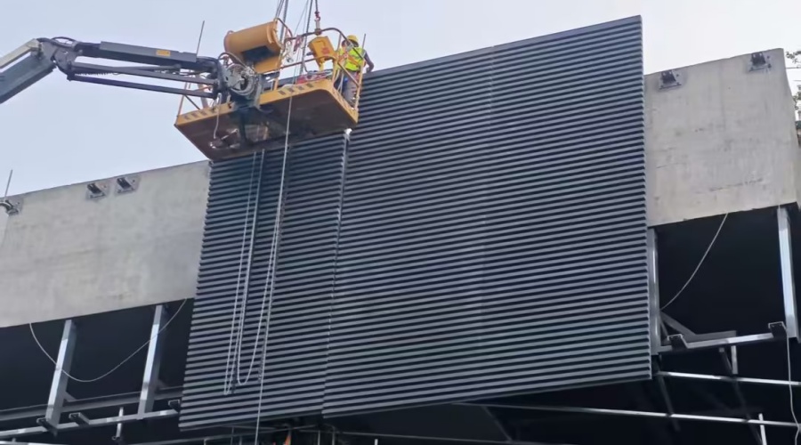 深圳龙华医院隧道UHPC挂板工程