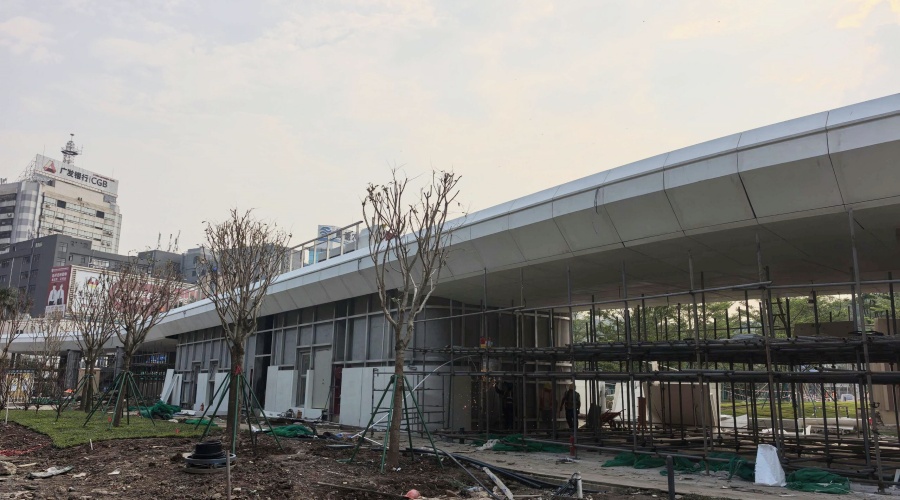 佛山顺德大良地铁站UHPC构件安装